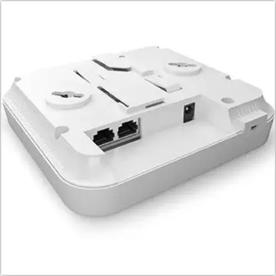 AP-7622-68B30-WR-1 AP 7622 802.11 A/B/G/N/Ac ダブル 1x1 またはシングル 2x2バンドラジオ