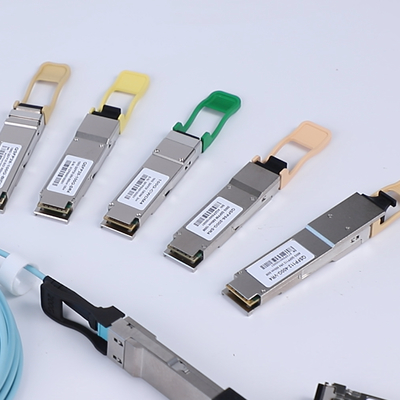200G QSFP56 SR4 CDR オプティカルトランシーバー モジュール Om4 で 100m / Om3 で 70m データセンターのためのファイバー高性能コンピューティングインターコネクト