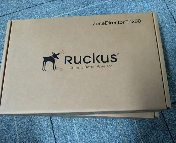 901-3050-CN00騒ぎの無線コントローラーのZoneDirector 3000の連続ZD3050 AC3050は50までAPsのために認可した