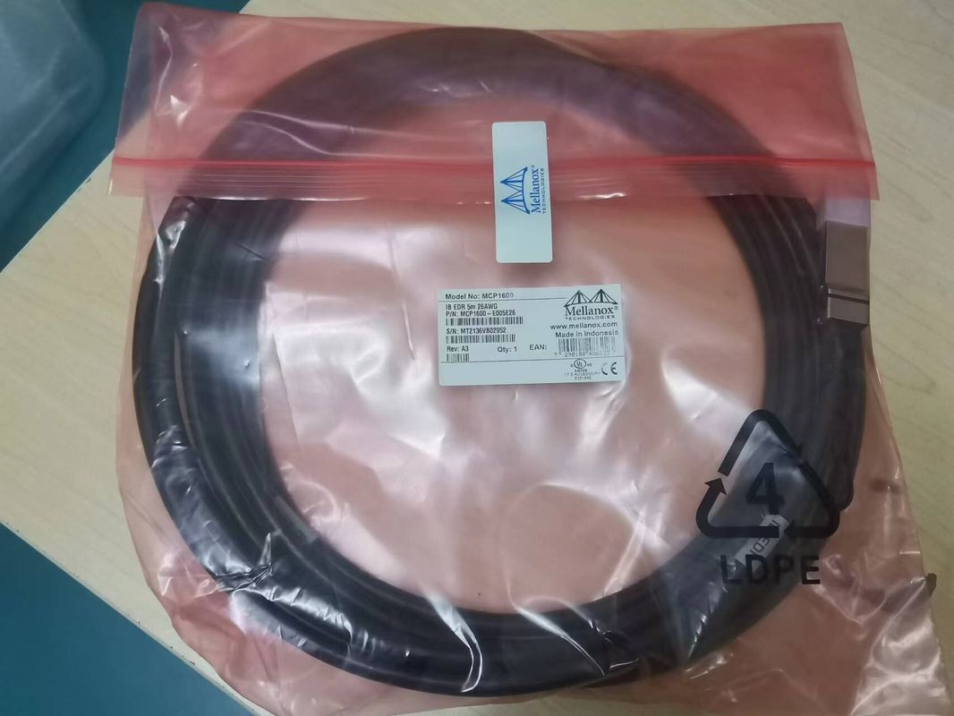 MCP1600-E003E26 100Gb/S QSFP28 3m黒い26AWGまでの直接付加の銅ケーブルInfiniBand EDR