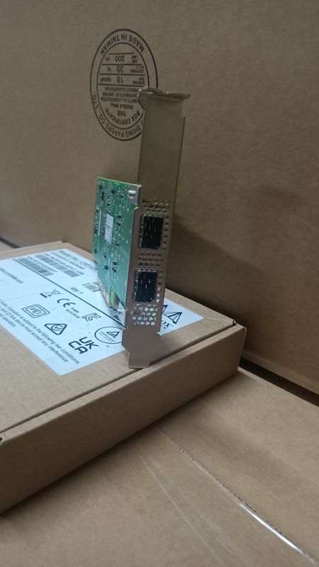 MCX512A-ACAT Mellanox Connectx 5デュアル ポートの10 25gbe Sfp28 ENのアダプター カードPCIe 3.0 X8